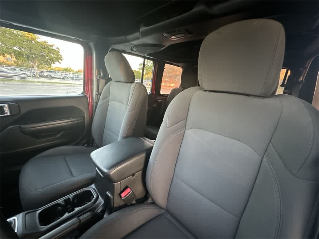 2022 Jeep Wrangler Unlimited Willys