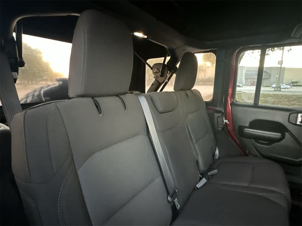 2022 Jeep Wrangler Unlimited Willys