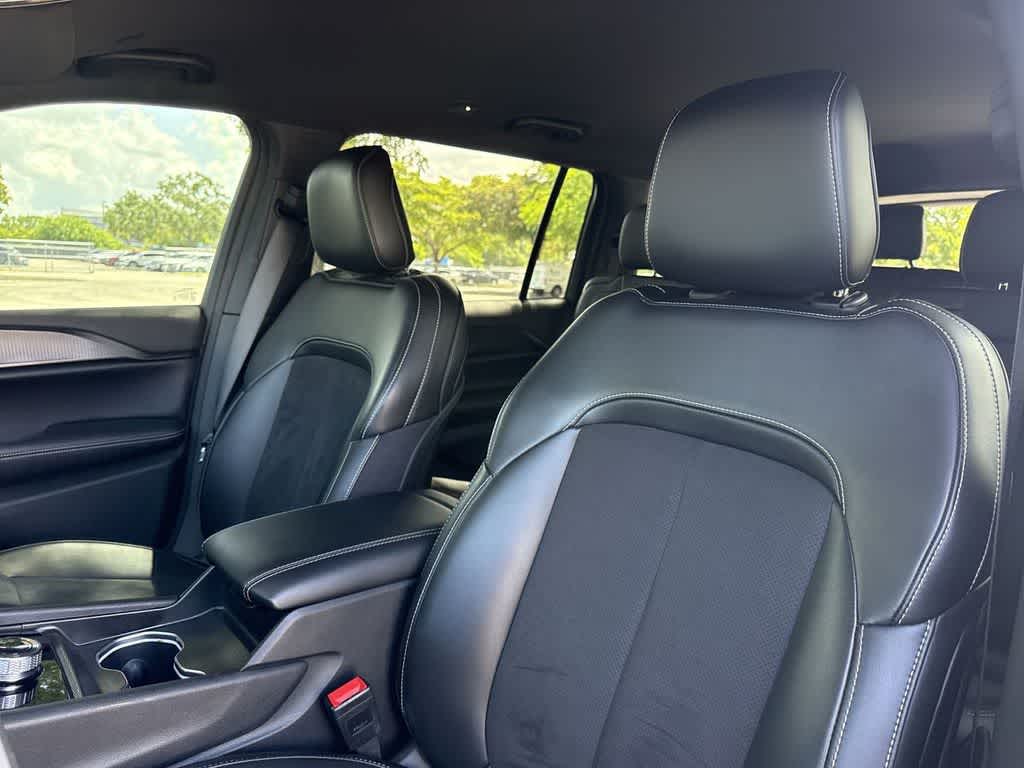 2024 Jeep Grand Cherokee L Altitude