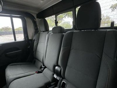 2025 Jeep Gladiator Sport