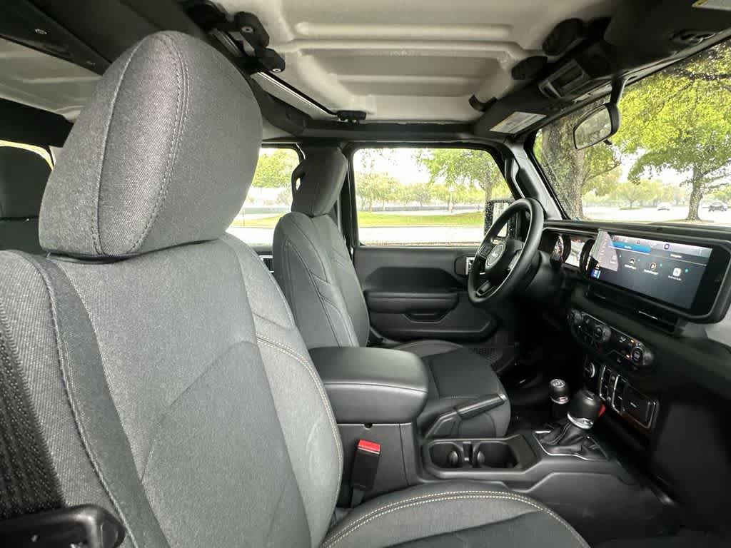 2025 Jeep Gladiator Sport