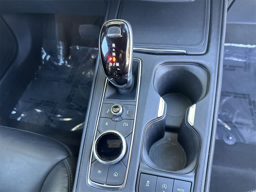 2025 Cadillac XT4 FWD Premium Luxury