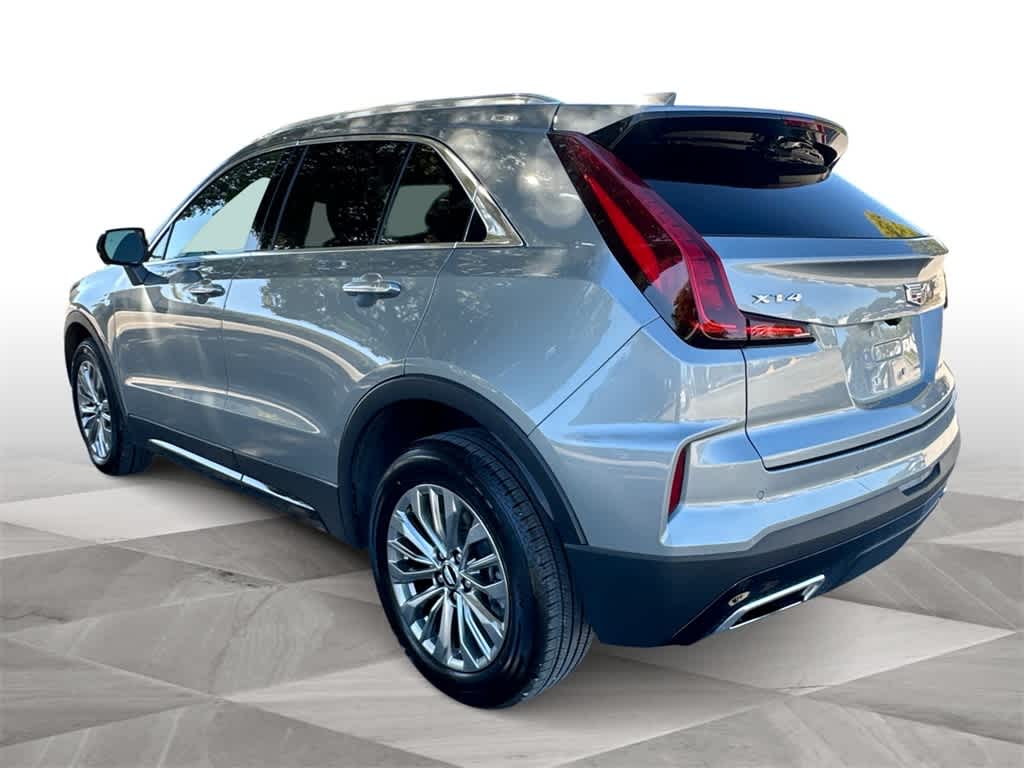 2025 Cadillac XT4 FWD Premium Luxury