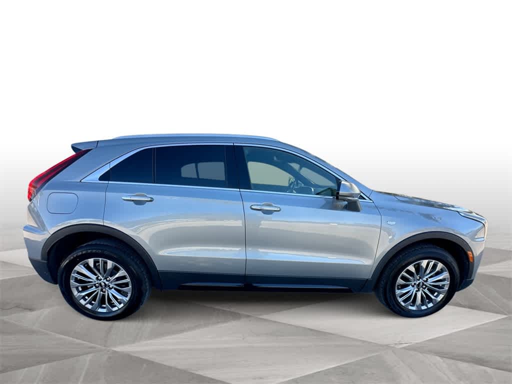 2025 Cadillac XT4 FWD Premium Luxury