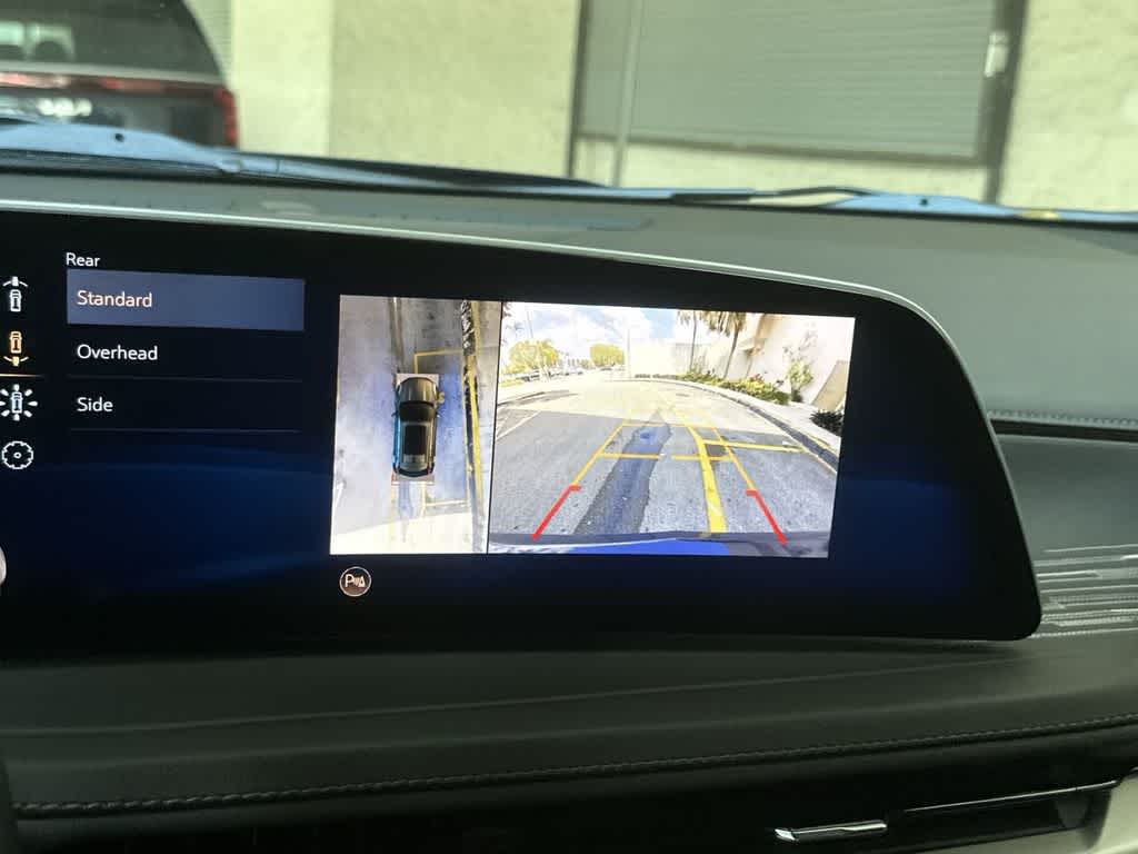 2025 Cadillac XT4 FWD Premium Luxury