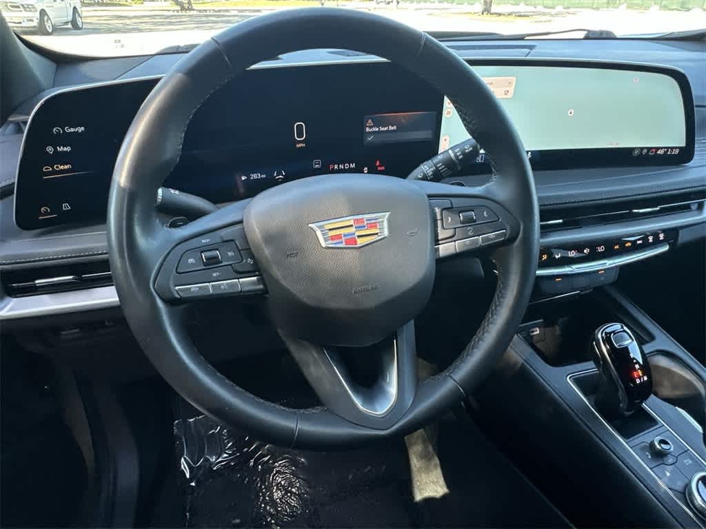 2025 Cadillac XT4 FWD Premium Luxury