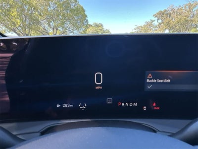 2025 Cadillac XT4 FWD Premium Luxury