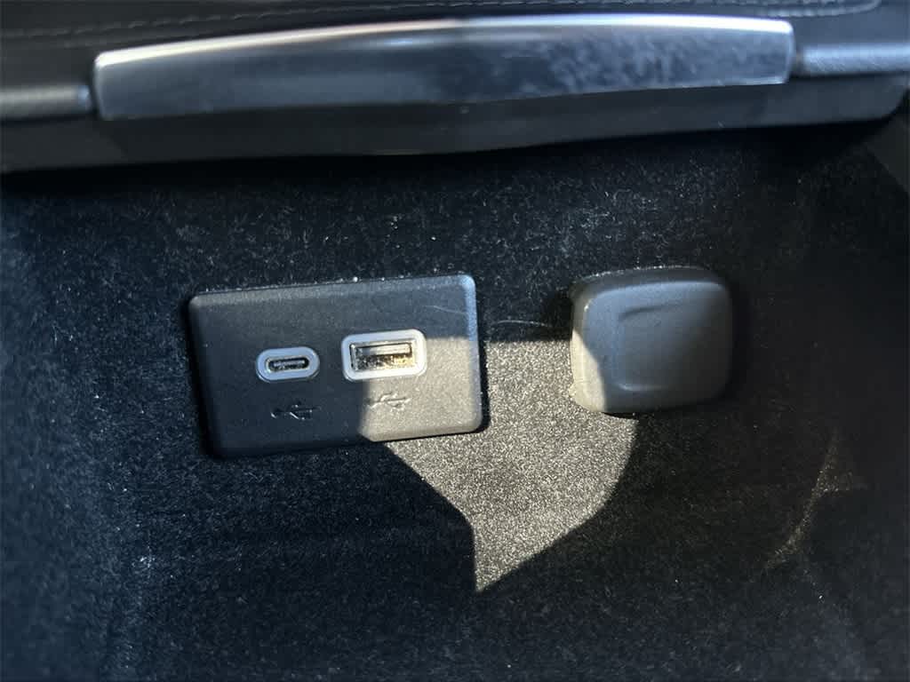 2025 Cadillac XT4 FWD Premium Luxury