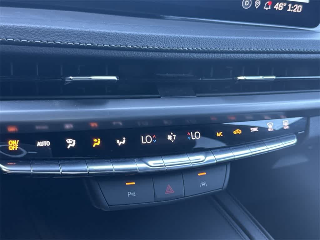 2025 Cadillac XT4 FWD Premium Luxury