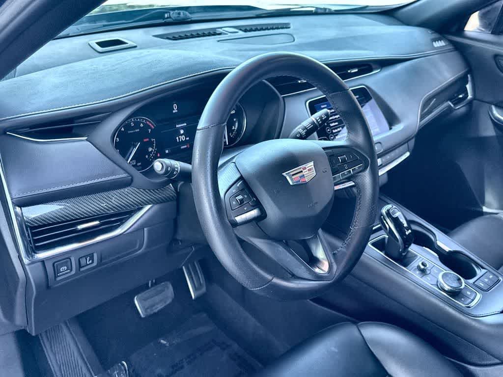 2022 Cadillac XT4 FWD Sport