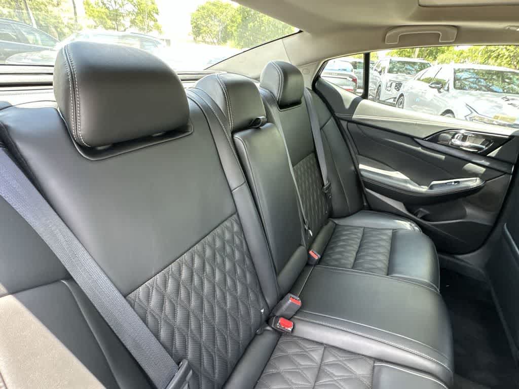 2023 Nissan Maxima Platinum