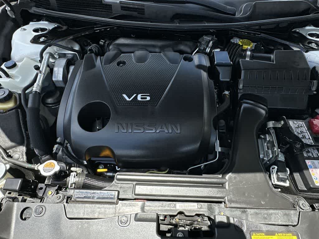 2023 Nissan Maxima Platinum