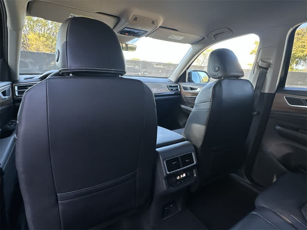 2024 Volkswagen Atlas 2.0T SE