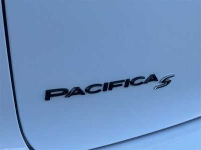 2024 Chrysler Pacifica Hybrid Premium S Appearance Pkg
