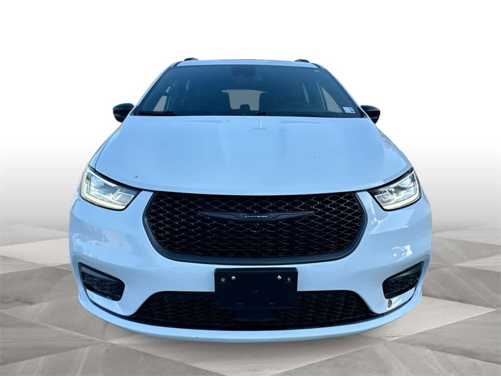 2024 Chrysler Pacifica Hybrid Premium S Appearance Pkg