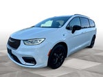 2024 Chrysler Pacifica Hybrid Premium S Appearance Pkg