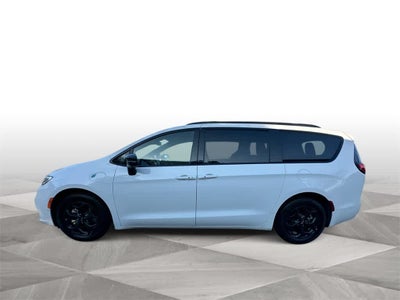 2024 Chrysler Pacifica Hybrid Premium S Appearance Pkg