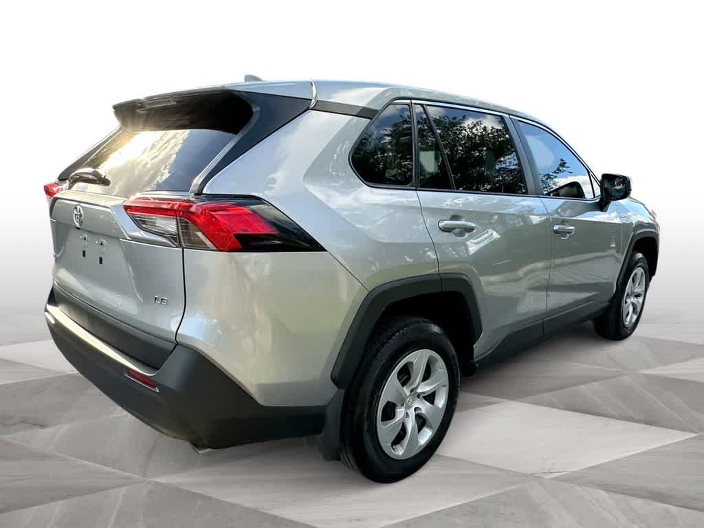 2025 Toyota RAV4 LE