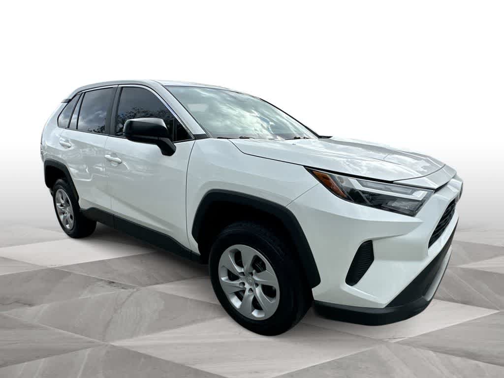 2025 Toyota RAV4 LE