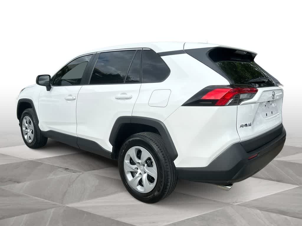 2025 Toyota RAV4 LE
