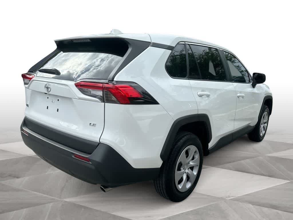 2025 Toyota RAV4 LE