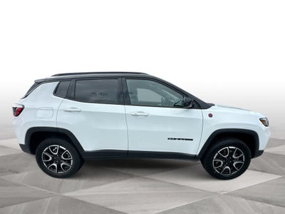 2025 Jeep Compass Trailhawk