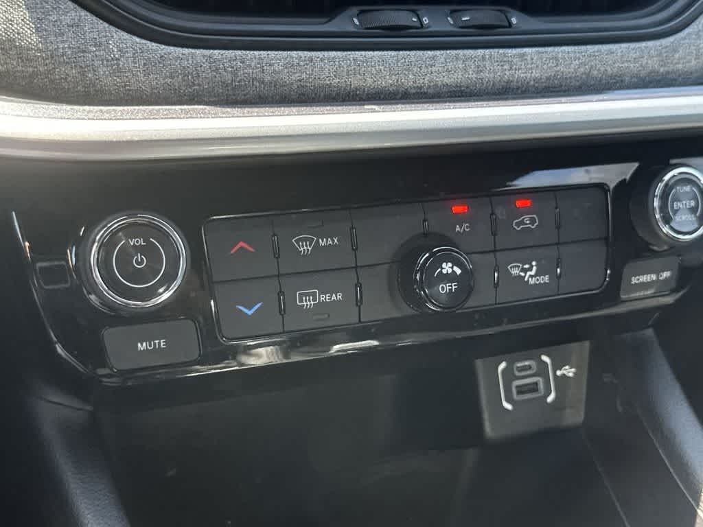 2023 Jeep Compass Latitude Lux