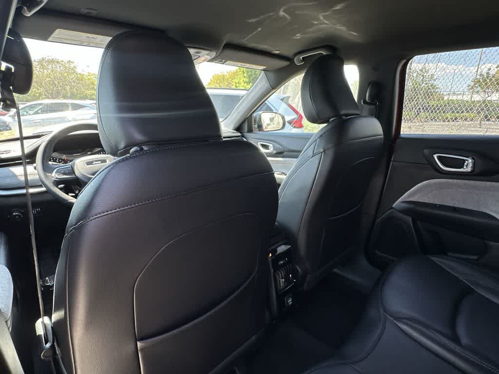 2023 Jeep Compass Latitude Lux