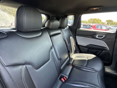 2023 Jeep Compass Latitude Lux