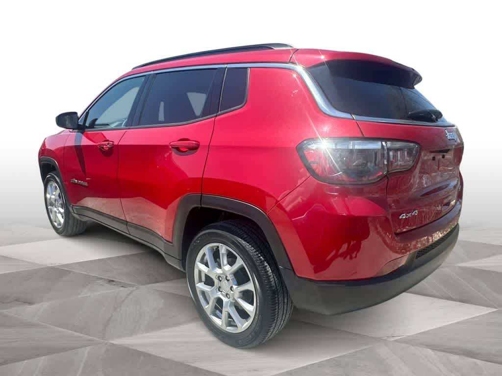 2023 Jeep Compass Latitude Lux