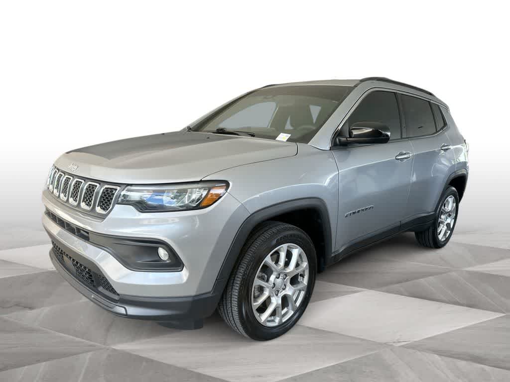2023 Jeep Compass Latitude Lux