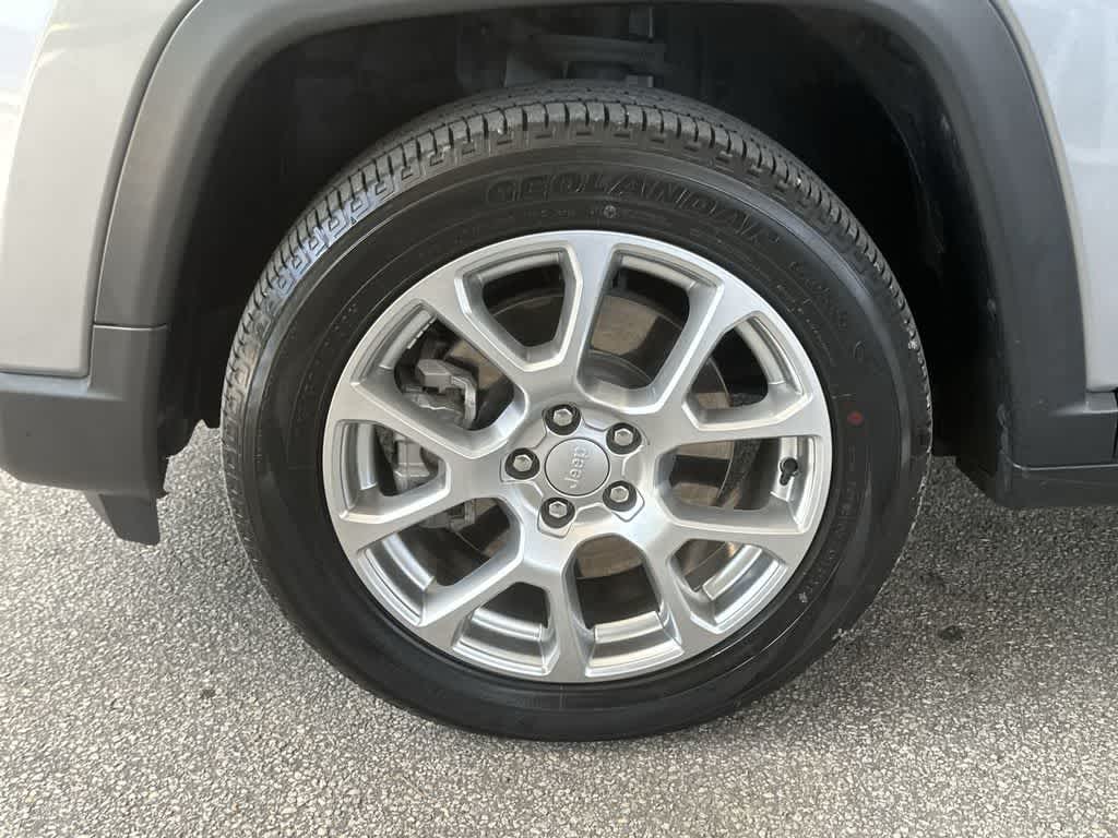2023 Jeep Compass Latitude Lux