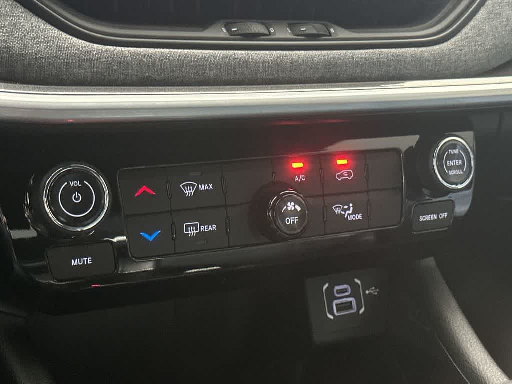 2023 Jeep Compass Latitude Lux