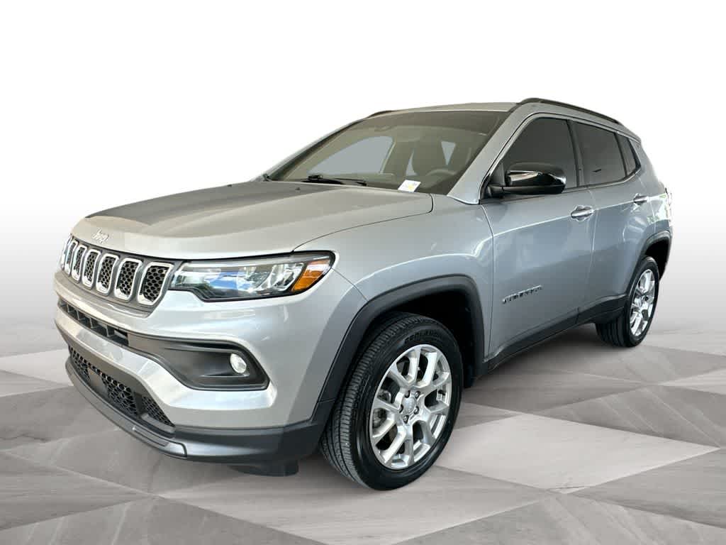 2023 Jeep Compass Latitude Lux