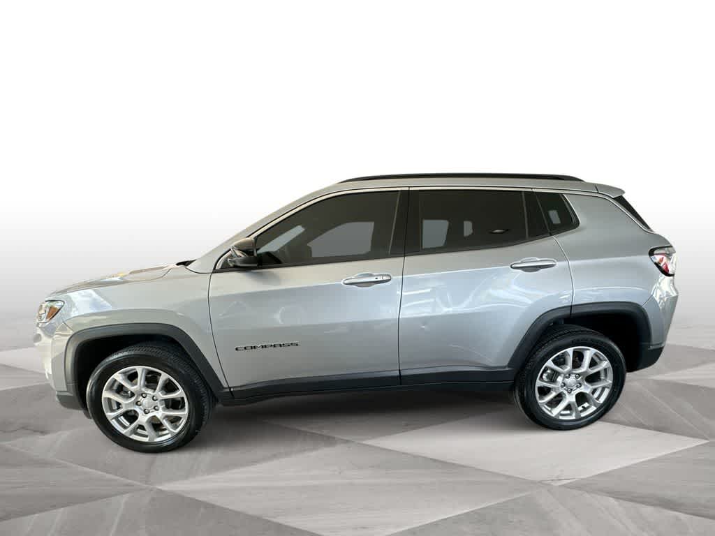 2023 Jeep Compass Latitude Lux
