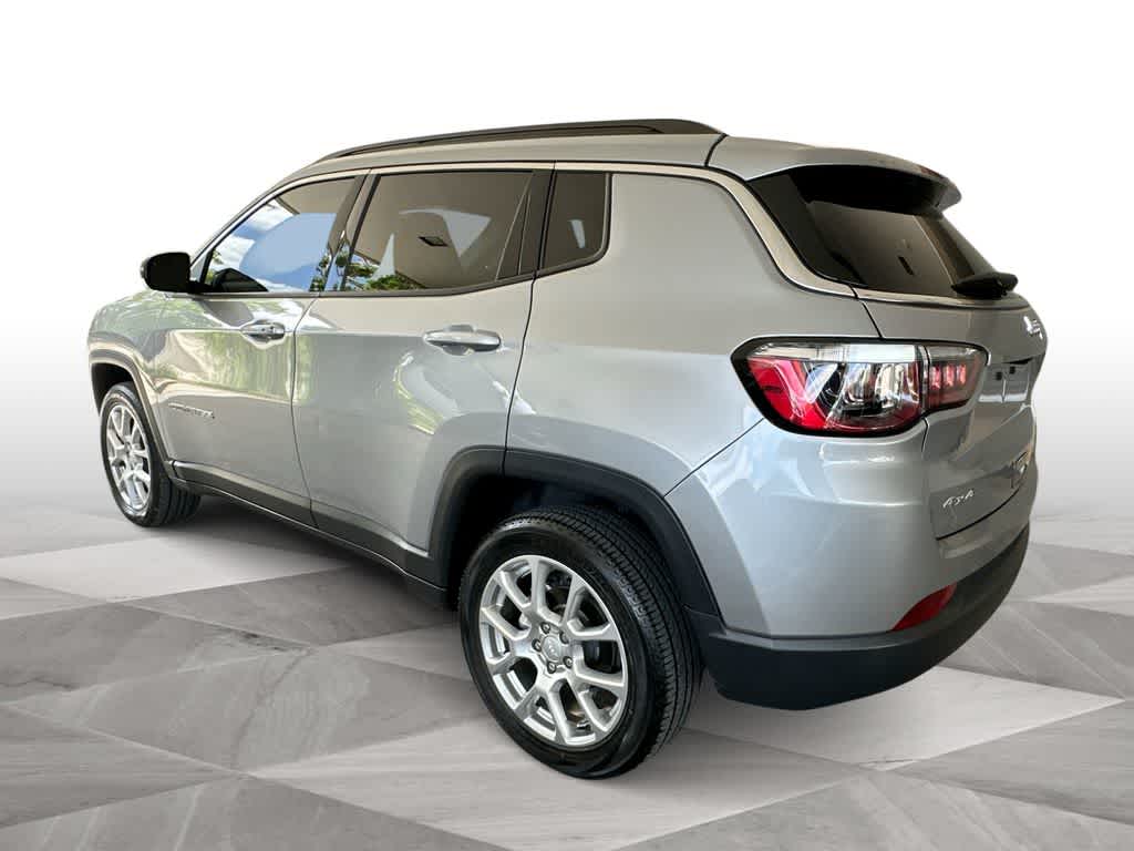 2023 Jeep Compass Latitude Lux