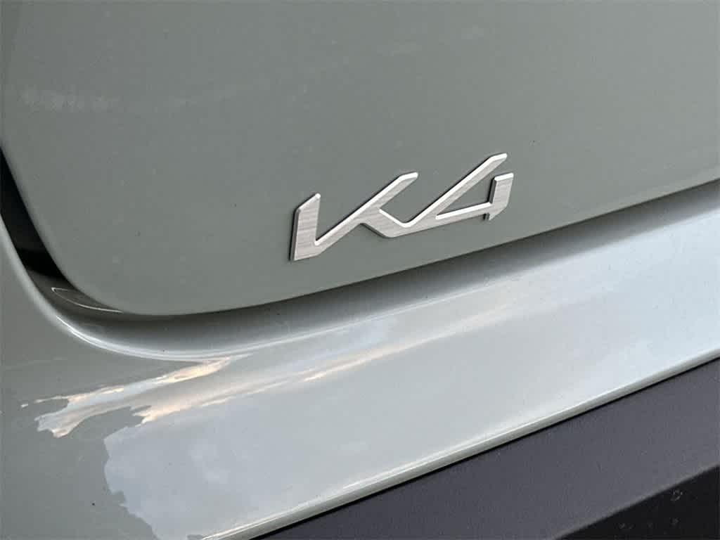 2026 Kia K4 LXS