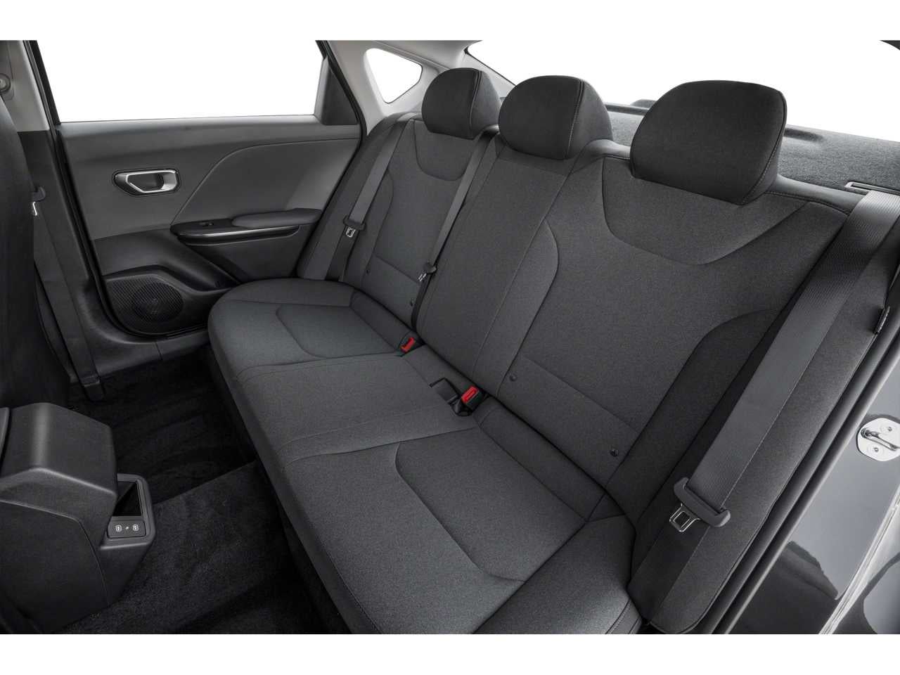 2027 Kia K4 LX