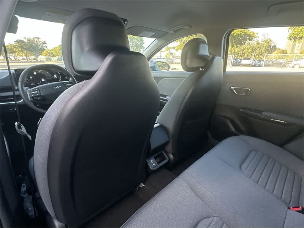 2025 Kia K4 EX