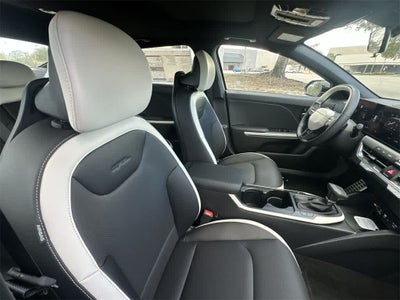 2025 Kia K4 GT-Line Turbo