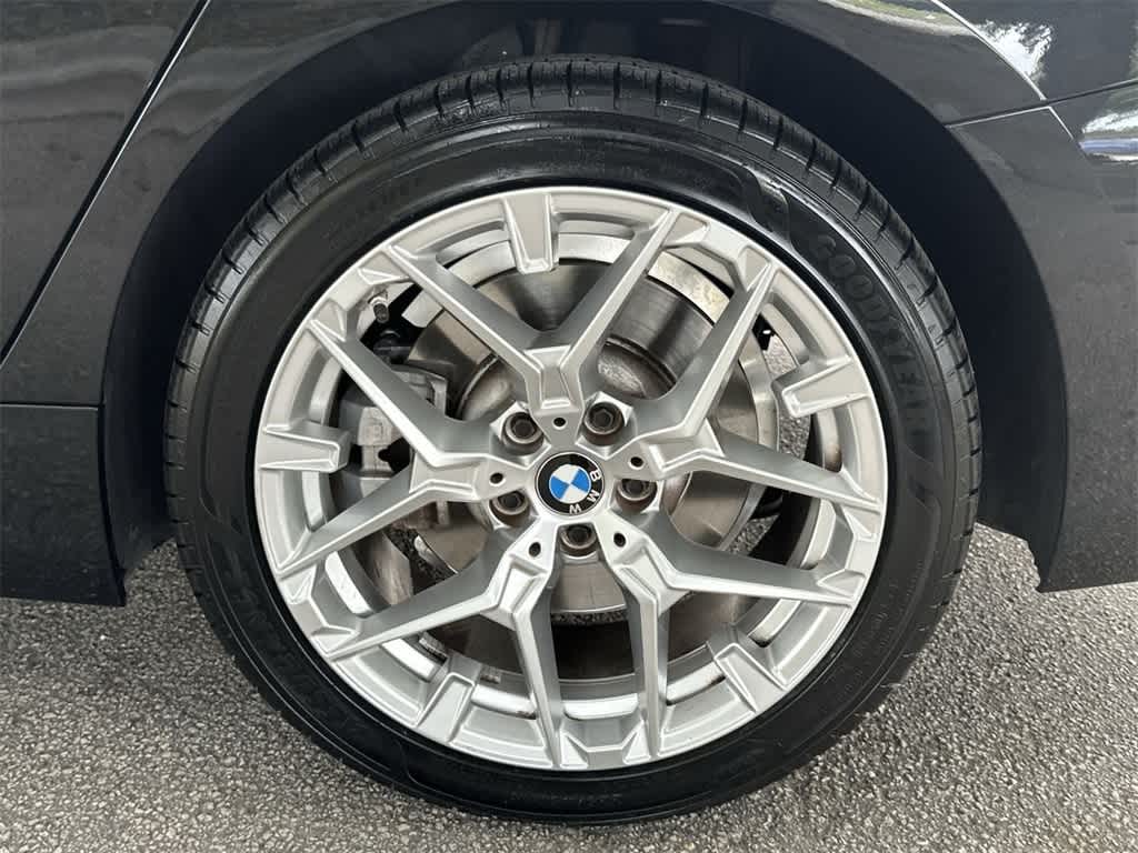 2025 BMW 3 Series 330i