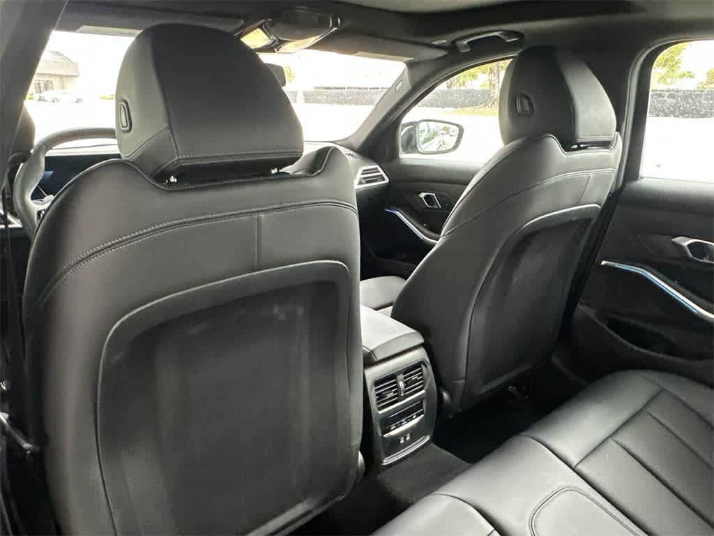 2025 BMW 3 Series 330i