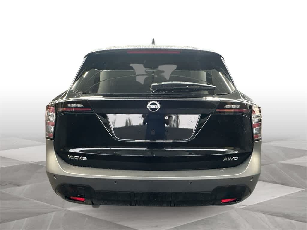 2025 Nissan Kicks SV