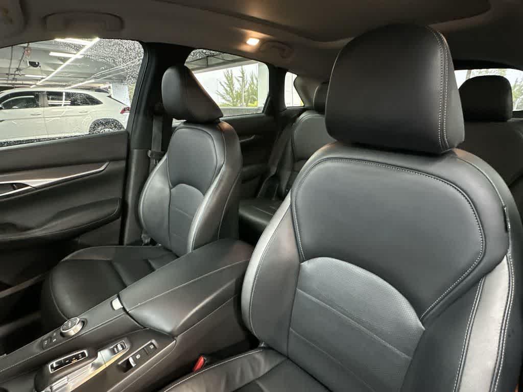 2023 INFINITI QX50 LUXE