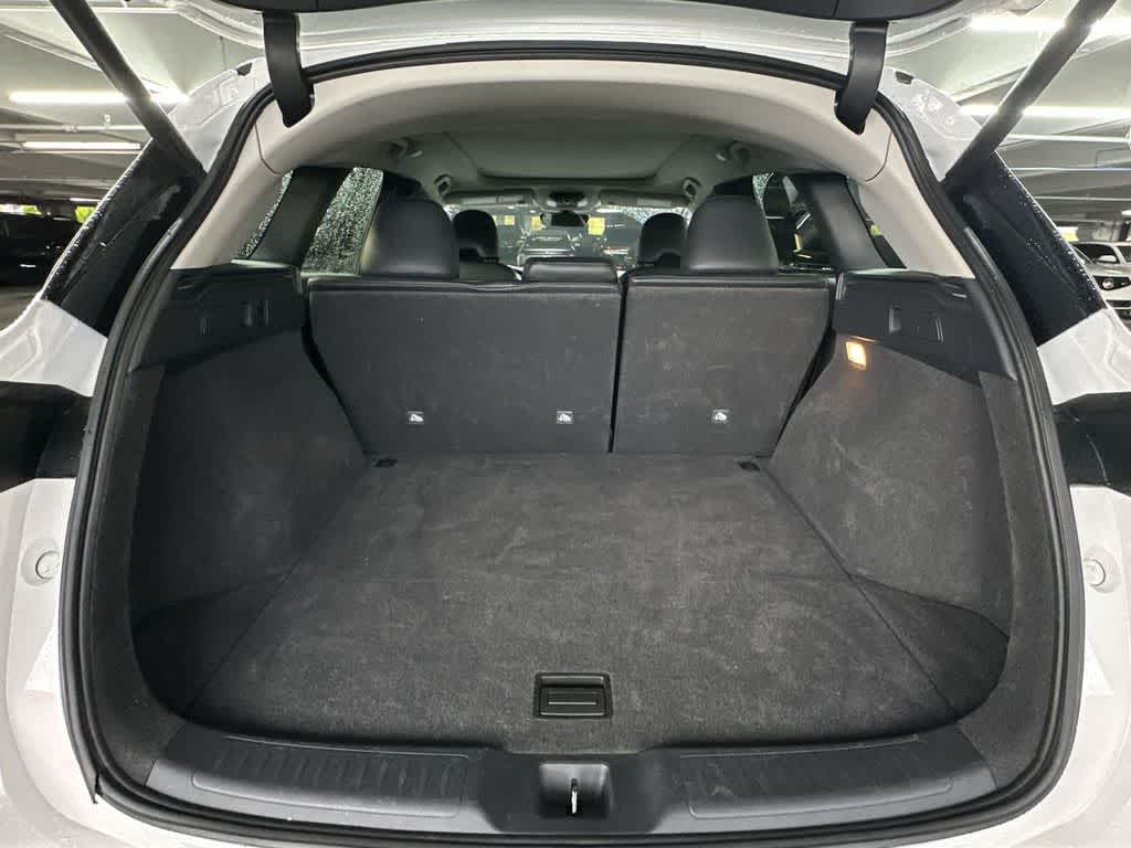 2023 INFINITI QX50 LUXE