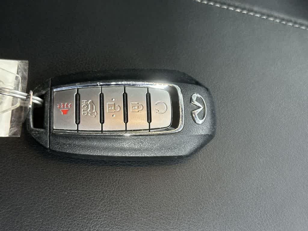 2023 INFINITI QX50 LUXE