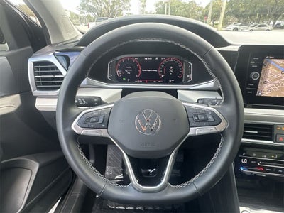 2025 Volkswagen Taos SEL