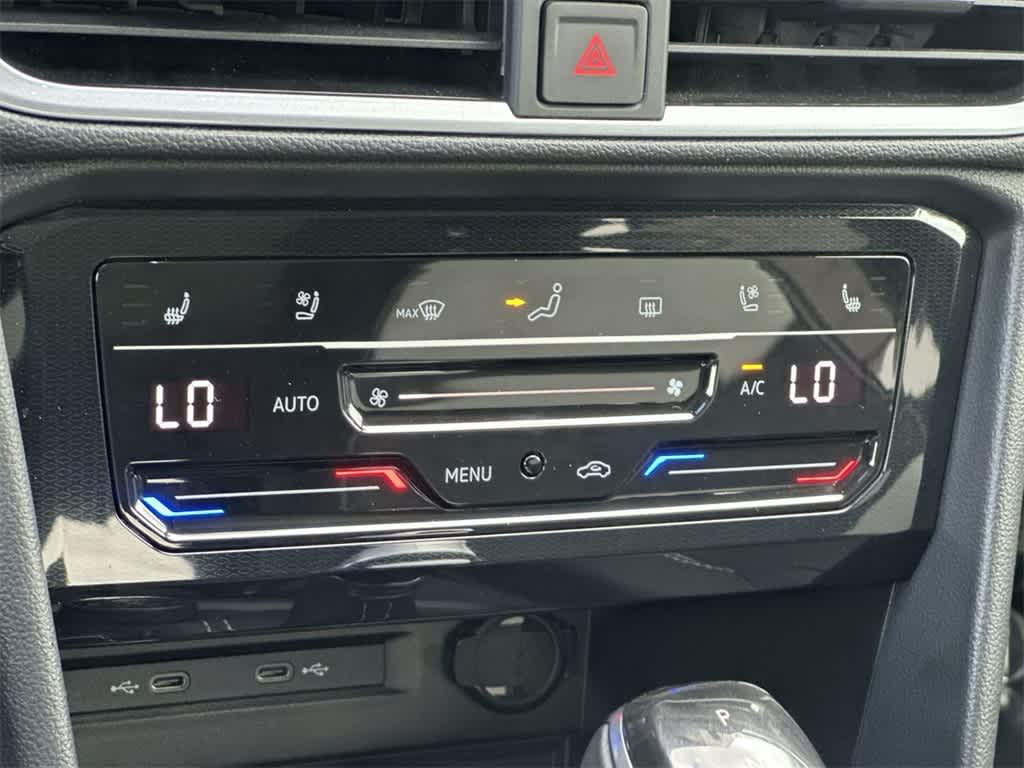 2025 Volkswagen Taos SEL