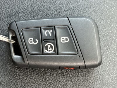 2025 Volkswagen Taos SEL