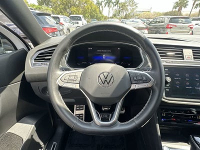 2023 Volkswagen Tiguan SE R-Line Black